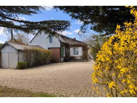 10 mns lyons la foret