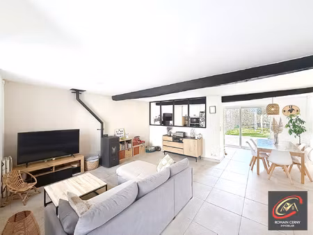 verniolle : maison de village de type 5 a vendre entierement