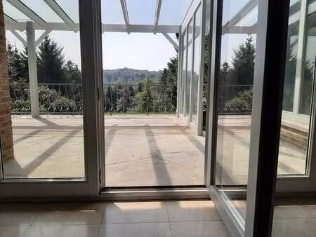 lumineuse villa–qualité-actualisée-vue-sud-37ares-peb c