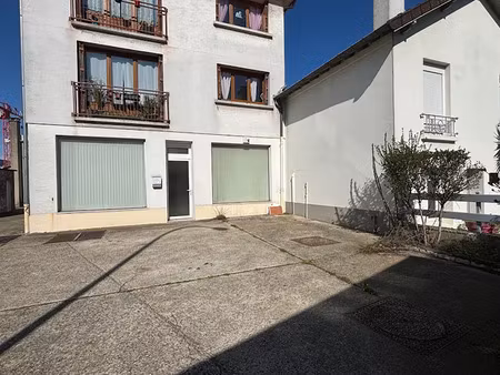 location locaux professionnels 82.55 m² à le perreux-sur-marne (94170)  1 380 €