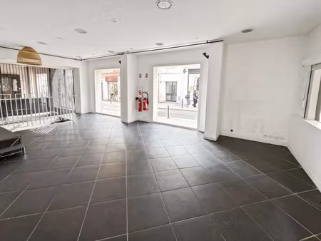 location locaux professionnels 84 m² à orleans (45000)  1 780 €
