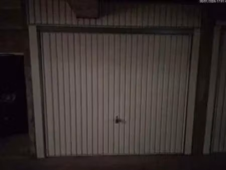 location parking 15 m² à luzarches (95270)  100 €
