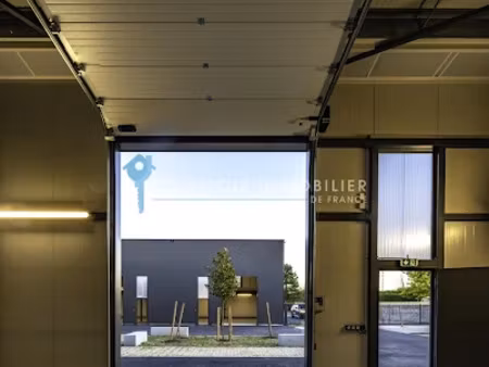 location locaux professionnels 433 m² à deyme (31450)  3 250 €