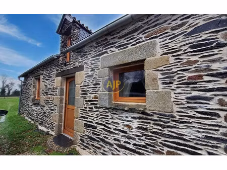 location meublée maison 2 pièces 52.32 m² à caurel (22530)  600 €