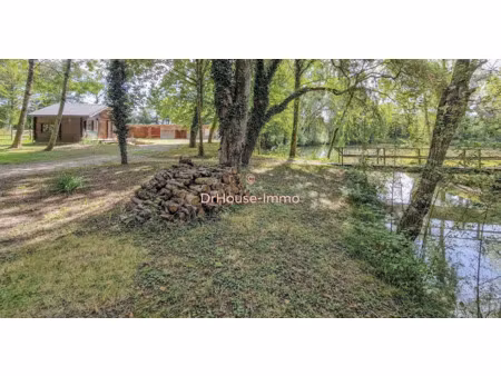 vente locaux professionnels 4 pièces 350 m² à melleroy (45220)  180 000 €