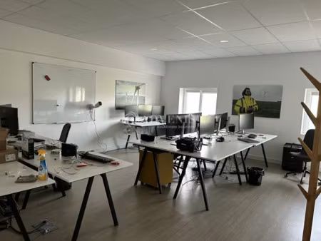 location locaux professionnels 280 m² à clermont-l'herault (34800)  3 650 €