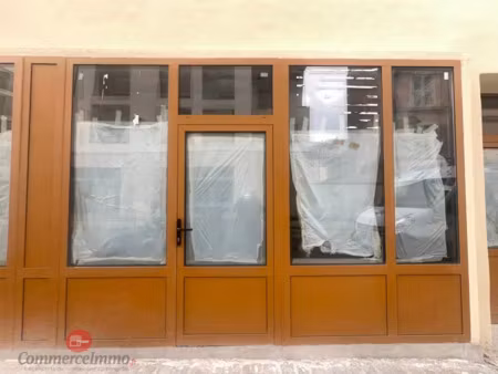 location locaux professionnels 80 m² à villeneuve-saint-georges (94190)  23 400 €