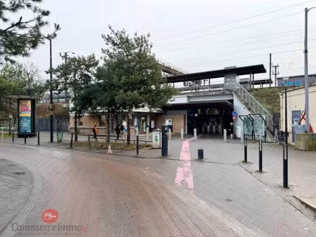 location locaux professionnels 33 m² à colombes (92700)  15 000 €