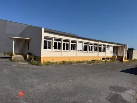 location locaux professionnels 400 m² à meaux (77100)  48 000 €