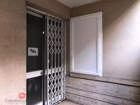 location locaux professionnels 43 m² à paris 20ème (75020)  15 000 €