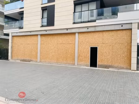 location locaux professionnels 133 m² à saint-maur-des-fosses (94100)  46 440 €