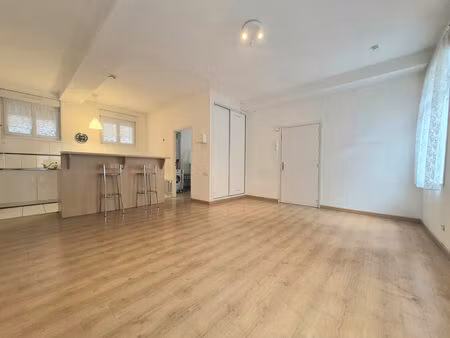 appartement 3 pièces douai centre 64m2.