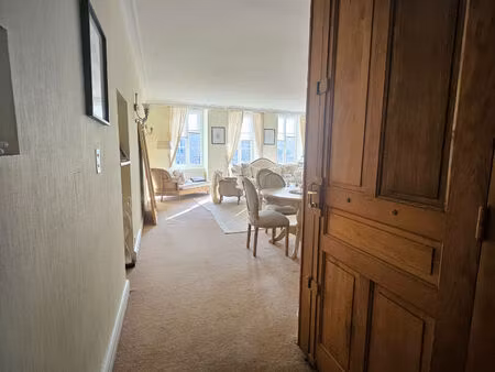 duplex de charme au coeur du centre historique de dinan  4 chbres et 2 salons !