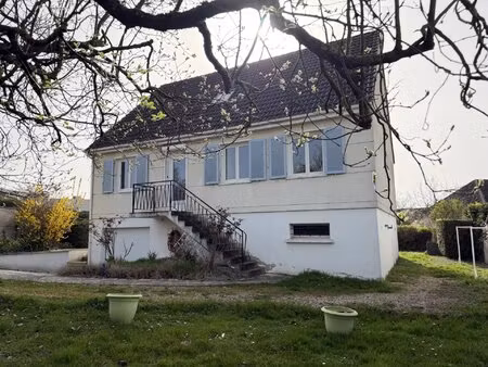 auxerre périphérie - pavillon familial avec sous-sol et studio