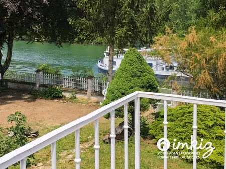 ensemble de 2 corps de ferme  piscine