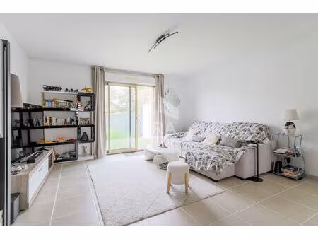 maison de ville avec jardin 3 pièces à vendre à saulx-marchais