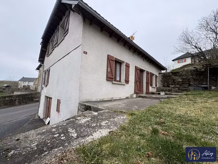 charmante maison individuelle  au coeur du bourg