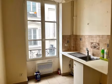 location appartement 11.5 m² à paris 18ème (75018)  1 100 €