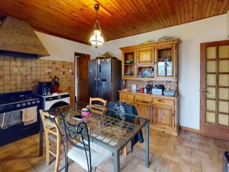 vente appartement 4 pièces 100 m² à solliès-ville (83210)  236 000 €