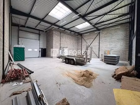 location bureaux et commerces à oissel (76350) : à louer / 300m² oissel