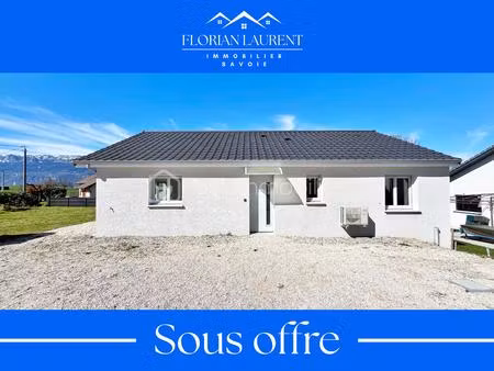 pavillon de 94 m² à la chapelle-blanche