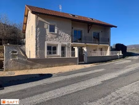 a vendre magnifique maison de village en pierres de 330 m2