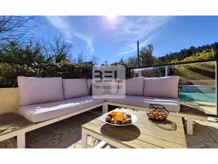 maison familiale de plain-pied  avec piscine