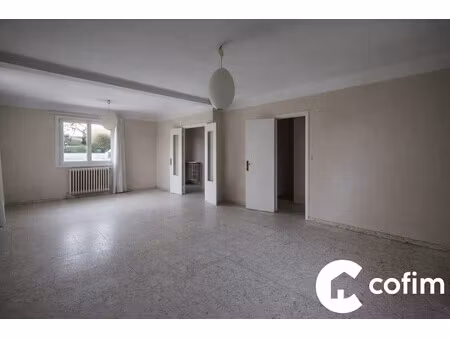 st pierre d'irube  maison sur 2 niveaux à potentiel