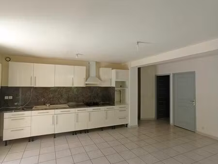 location appartement 3 pièces 63m² graulhet 81300