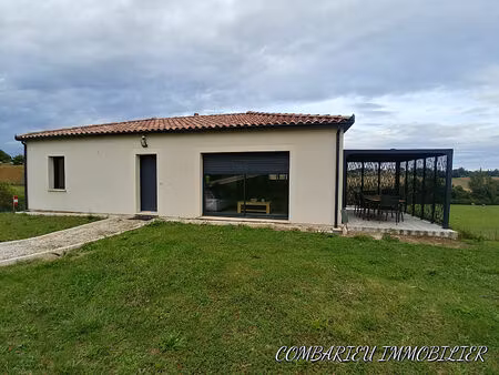 location maison 3 pièces 77m²