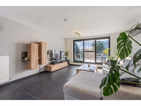 appartement te huur in genk met 2 slaapkamers