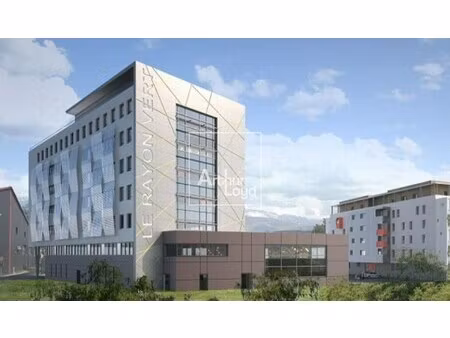 location local professionnel 195m² echirolles 38130