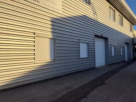 location commerce 2 pièces 200 m² à villaz (74370)