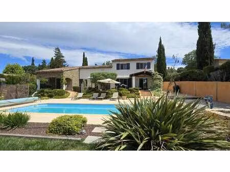 villa de luxe à vendre à bagnols-en-forêt : 890 000 € | 290m²