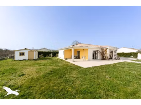 vente maison 3 pièces 130 m² à cavignac (33620)  276 120 €