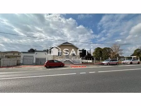 local commercial avec maison sur 1000 m2 bordure ancienne nationale 10