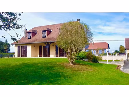 vente maison 5 pièces 140 m² à nay (64800)  319 000 €