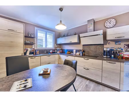 vente maison 7 pièces 166 m² à saint-quentin-en-mauges (49110)  285 000 €