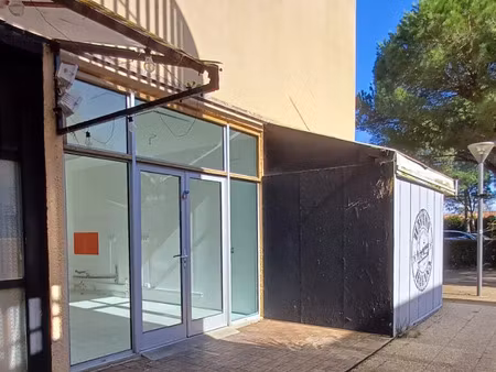 location commerce 22 m² à hourtin (33990)