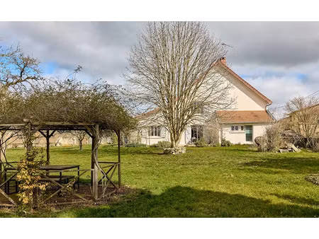 vente maison 9 pièces 273 m² à saint-vit (25410)  330 000 €