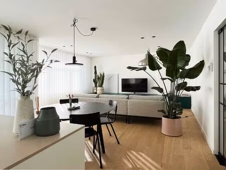 appartement te koop in oostende met 3 slaapkamers