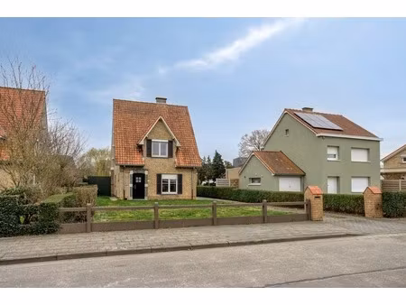 huis te koop in oostkamp met 3 slaapkamers