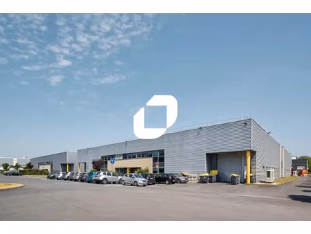 location entrepôt le mesnil amelot 77990