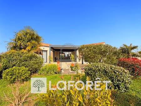 maison contemporaine plain-pied 119 m² cravans (17260)