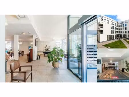 surface commerciale à vendre à sint-michielsstraat 13 gand (rbv41535)