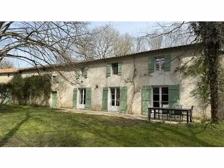 ancien moulin à eau   calme et sérénité
