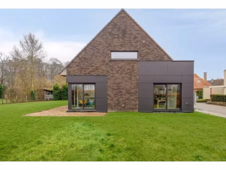 huis te koop in zemst met 4 slaapkamers