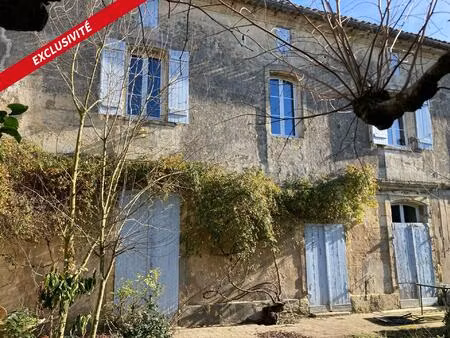 rare ensemble immobilier en plein centre ville