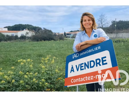 terrain à bâtir à loix (17111)