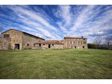 vente maison 9 pièces 250 m² à quintenas (07290)  450 000 €